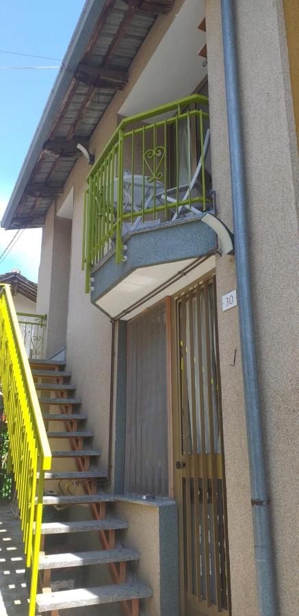 Il Bilocale Della Nonna Villa Locana Exteriör bild