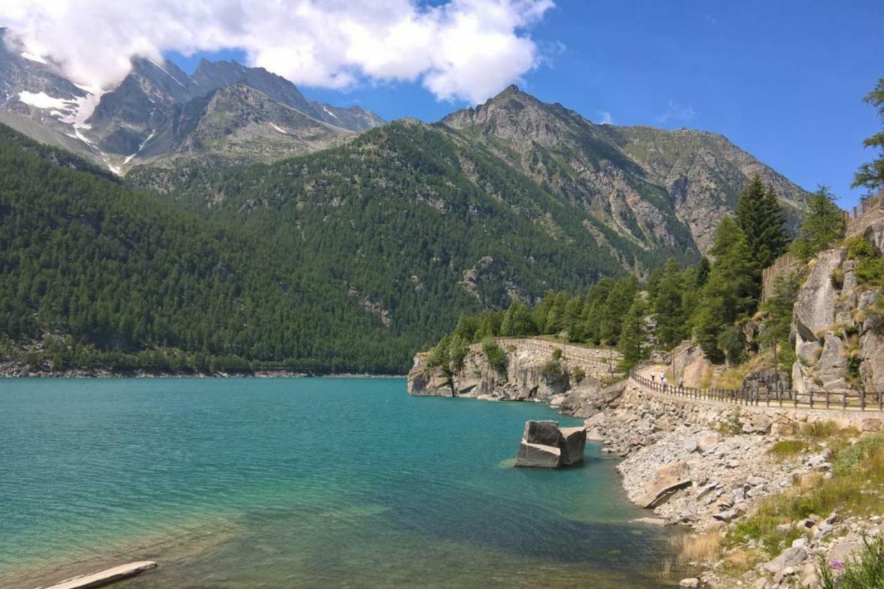 Il Bilocale Della Nonna Villa Locana Exteriör bild