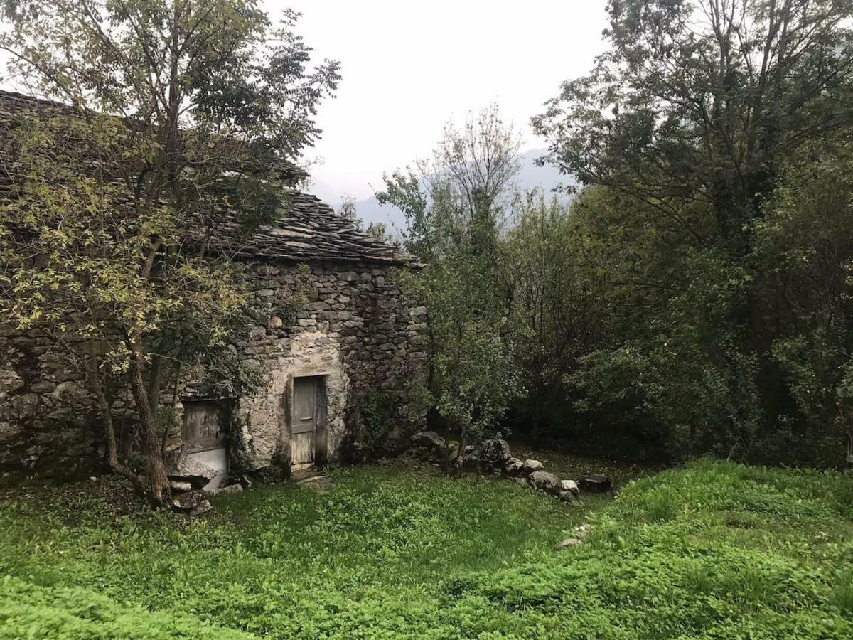 Il Bilocale Della Nonna Villa Locana Exteriör bild